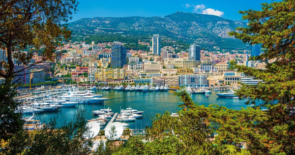 Đất nước rộng chưa bằng nửa Hồ Tây nhưng "cứ ra ngõ là gặp triệu phú USD" avatar1762248365811 1762248366347234871580png