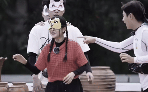 Mỹ nhân có cái tên kỳ lạ nhất Việt Nam: Đẹp sang như dát vàng lên mặt, mới 15 tuổi đã nổi tiếng khắp cả nước