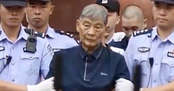 Trung Quốc tuyên tử hình cha con ông trùm Bạch gia lừa đảo ở Myanmar avatar1762311211683 1762311212720797844320 0 44 315 548 crop 1762311226412570457362jpeg