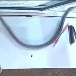 Thấy thứ đáng sợ lao về phía mình, cô gái la hét bỏ chạy avatar1762340080062 1762340080456442908948jpg