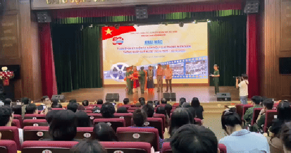 Tình đầu quốc dân Việt Nam tái xuất sau 20 năm mất tích, visual huyền thoại khiến thời gian cũng phải chịu thua avatar1762618864881 17626188661671040669313 19 0 270 480 crop 17626190530832070632691gifpng