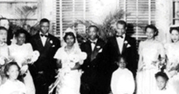 Cặp vợ chồng 107 - 108 tuổi lập kỷ lục 'Cuộc hôn nhân dài nhất thế giới' avatar1762662927377 17626629279611091296130 0 0 185 296 crop 1762662941205650337633jpg