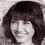 Mỹ nhân của Ván Bài Lật Ngửa: Làm mẹ đơn thân 50 năm, an yên nơi xứ người avatar1762734637176 17627346374741176464647 0 12 272 531 crop 1762735003221390022706jpg