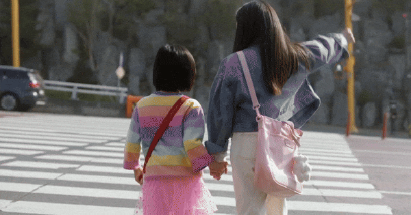 Thần đồng diễn xuất 1 năm đóng 8 phim gây bão MXH, chỉ 1 ánh mắt cũng khiến cả thiên hạ nín thở avatar1762762748047 176276274915136963067 68 0 380 596 crop 17627628288951198214090gifpng