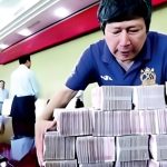 Thừa kế 99.000 tỷ đồng từ vợ đại gia hơn 38 tuổi, người đàn ông hào phóng cho "người dưng": Cuối đời nhiều tiền nhưng chẳng thể tiêu avatar1762772751828 1762772752327101853549jpg