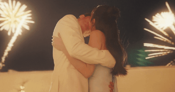 Lâu lắm mới có phim Hàn mở màn cháy vậy đấy: Cặp chính hôn 2 lần ngay tập 1, đẹp như bức tranh tuyệt mỹ avatar1763005545271 1763005545555291972408 39 0 559 994 crop 1763005752384429284195gifpng