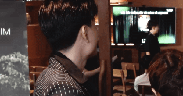 Không cưỡng nổi mỹ nam Việt mặt búng ra tổng tài: Đã đẹp trai lại còn tinh tế, khó tính mấy rồi cũng phải mê avatar1763010694145 17630106949041068980046 16 0 397 728 crop 1763010899597837894990gifpng