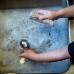 Nhận tin mật rồi đột kích một nhà máy, công an triệt phá đường dây sản xuất nước rửa bát giả, tịch thu 6.000 lít hóa chất cùng hàng loạt bồn chứa, vỏ chai avatar1763024006314 17630240087261449340556jpg