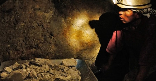 Trung Quốc phát hiện mỏ vàng lớn nhất từ trước tới nay, trữ lượng hơn 1.400 tấn avatar1763167007752 1763167007987305129717 0 107 267 534 crop 1763167016303970934724png