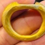 Mang chiếc nhẫn cổ đi kiểm tra, cô gái sốc nặng khi biết giá trị avatar1763344788354 17633447888871914063820 0 49 315 553 crop 17633448157131817566668jpg