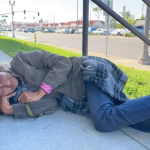 Tuổi 62 sống lang thang ngoài đường của nữ ca sĩ là mỹ nhân đình đám một thời avatar1763361230551 17633612310341184427892 53 0 765 1360 crop 1763361297827451234088png