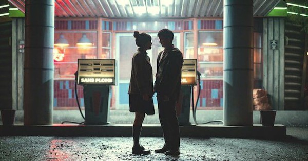 Bí mật đằng sau cảnh nóng phim Sex Education: Dàn diễn viên phải cùng nhau làm 1 điều trước khi quay avatar1763391937045 1763391938278550655596 0 0 354 676 crop 1763391997267628258988jpg