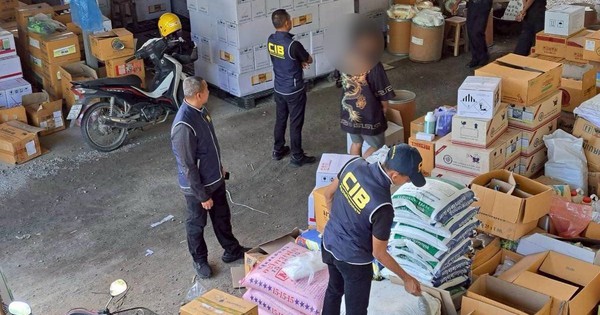 Một thiếu tướng chỉ huy cuộc đột kích, tóm gọn đường dây sản xuất hóa chất nông nghiệp giả, tịch thu loạt thuốc diệt cỏ, thuốc trừ sâu không giấy phép avatar1763427543827 1763427544086419960638jpg