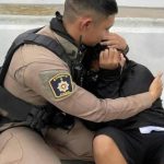 Thiếu niên 15 tuổi định nhảy cầu rồi được cảnh sát cứu, mẹ chia sẻ lý do đằng sau hành động của con trai avatar1763615873611 1763615873939499484710 0 121 628 1126 crop 17636158850882113767093jpg