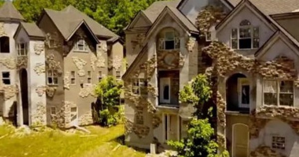 Có gì trong khu nghỉ dưỡng 1,6 tỷ USD bị bỏ hoang hơn thập kỷ? avatar1763875230630 17638752309471651505228 0 77 272 512 crop 17638752386232014221367jpg