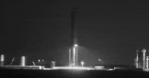 Tên lửa khổng lồ của tỷ phú Elon Musk lại gặp trục trặc trong cuộc đua với Trung Quốc avatar1763953959751 1763953962227619763948 0 4 274 442 crop 1763953978972572117169gifpng