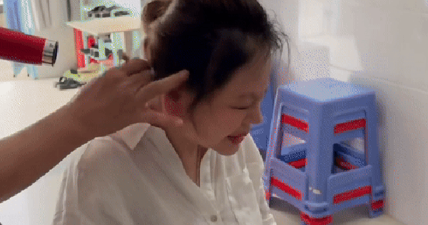 Lê Giang bị teo chân, phải lết vào nhà tắm để khóc avatar1763966536598 1763966537232651564527 85 214 336 694 crop 17639665765391830257646png