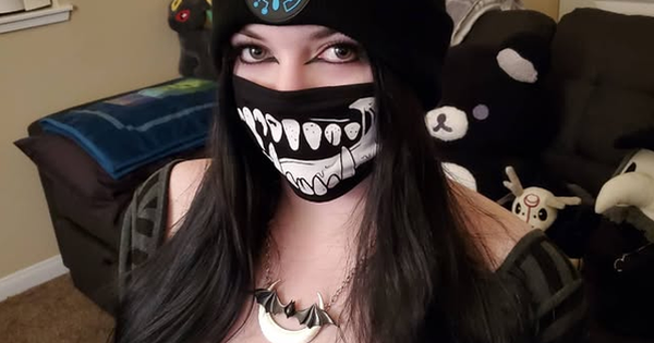 Choáng ngợp trước nhan sắc của nữ streamer Mặt Quỷ xinh đẹp avatar1764052932649 176405293351390987653 0 0 314 600 crop 17640529533081115413210png