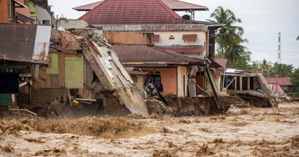Thảm họa lũ lụt Indonesia: 174 người thiệt mạng, nhiều thi thể không nhận diện chôn trong ngôi mộ tập thể avatar1764381859517 17643818599161665515361png
