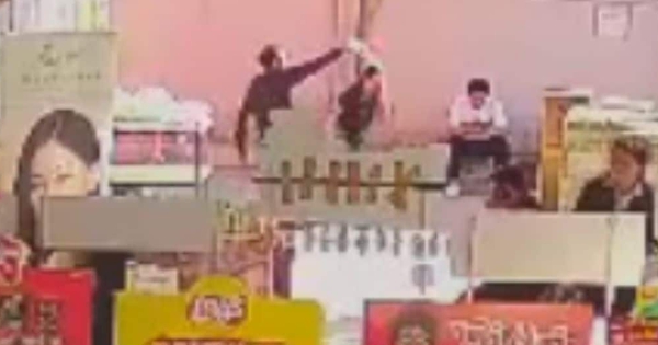 Người đàn ông châm lửa thiêu sống bạn gái ngay trước cửa siêu thị, nhân chứng bàng hoàng kể lại nguồn cơn avatar1764824992272 17648249926711866438733 0 157 628 1162 crop 17648250039071700029073jpg