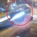 Mercedes đâm vào bùng binh rồi bay lên trời như phim hành động avatar1765011427841 1765011428180755690007 0 35 315 539 crop 17650114637271191467523jpg