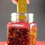 Phát hiện 2 thỏi vàng trong lọ tương ớt gửi ship đồ, cảnh sát sốc vì mục đích thật phía sau avatar1765096247986 17650962481801482844218 23 0 773 1200 crop 17650962663021212570047jpg