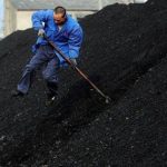 Cơn sốt "vàng đen" trở lại sau 4 năm chạm đáy: 2 quốc gia chủ chốt BRICS tranh thủ gom hàng giữa lúc rét đậm, giá phục hồi mạnh avatar1765099620378 17650996207221898457008jpg