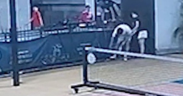 Người đàn ông rơi xuống đất tử vong khi cố nhặt bóng pickleball avatar1765339688645 1765339689232161149674 0 27 315 531 crop 1765339700960242187325jpg