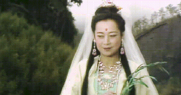 “Quan Âm Bồ Tát” được công chúng quỳ lạy, thờ cúng liên tục gặp chuyện lạ b 1750490982962350830282 0 0 299 572 crop 1750491025529401861021gifpng