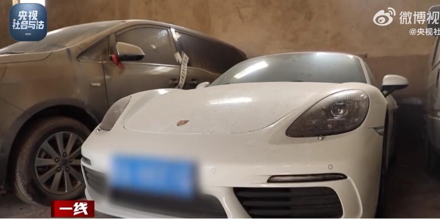 Nợ nần hàng tỷ đồng, người phụ nữ vẫn có 80 căn hộ để bán: Cảnh sát phát hiện dòng tiền 35 tỷ bất thường chuyển cho thanh niên sinh năm 1999- Ảnh 3.