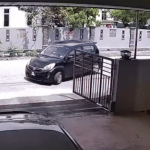 Vừa lái xe vào nhà thì bị kẻ lạ mặt "xin đểu", người phụ nữ có phản ứng thông minh giúp bản thân an toàn b1 17459014726631647817427 1745981505901 17459815061761657214269 0 69 377 673 crop 1745981552673766833377gifpng