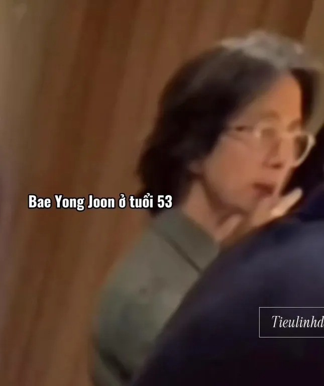 b1-1751855187-71-width645height768 Bae Yong Joon ở tuổi 53 - 1
