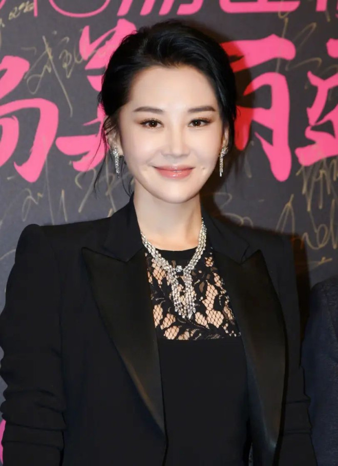 Không ai dám cưới