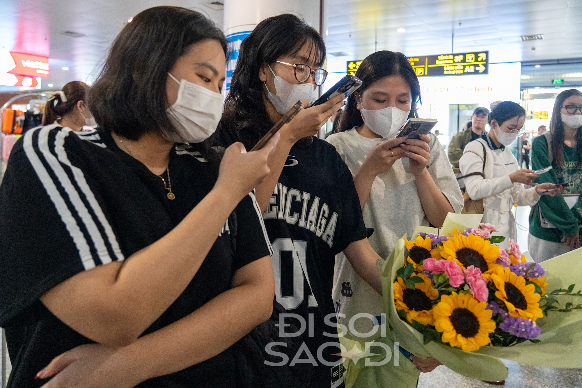 Trọn chùm ảnh nét căng B.I cực điển trai đổ bộ Việt Nam, sẵn sàng Trọn chùm ảnh nét căng B.I cực điển trai đổ bộ Việt Nam, sẵn sàng