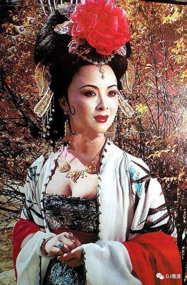 “Dương quý phi đẹp nhất” cầu xin Lưu Hiểu Khánh để được về nước- Ảnh 4.