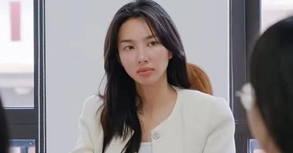 Hoa hậu Thùy Tiên bị xác định đã thu lợi bất chính 6,8 tỷ đồng b1274d9b9e6a5393a59492179bb7ee55 1757220044409157260604 1757225504993 17572255061601568821430 227 164 483 653 crop 1757225562176881646610jpg