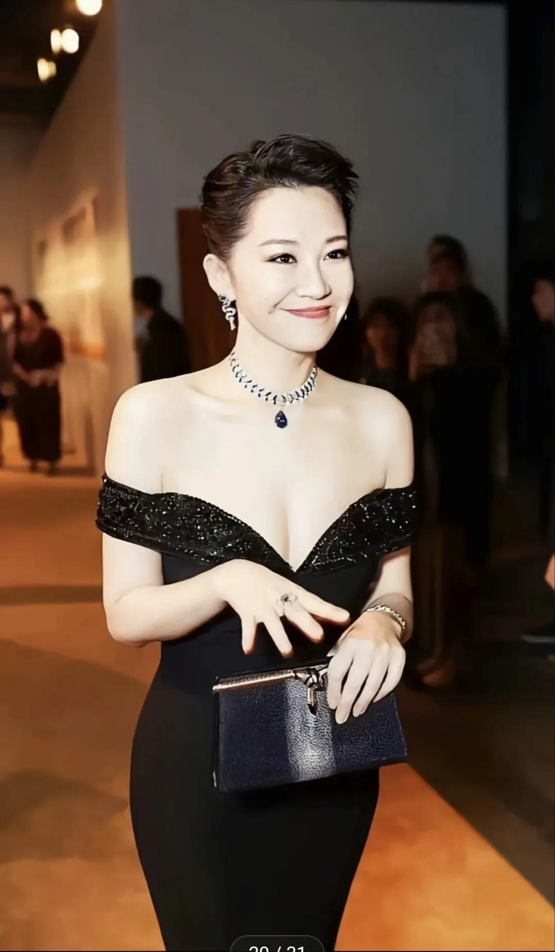 Không ai dám cưới