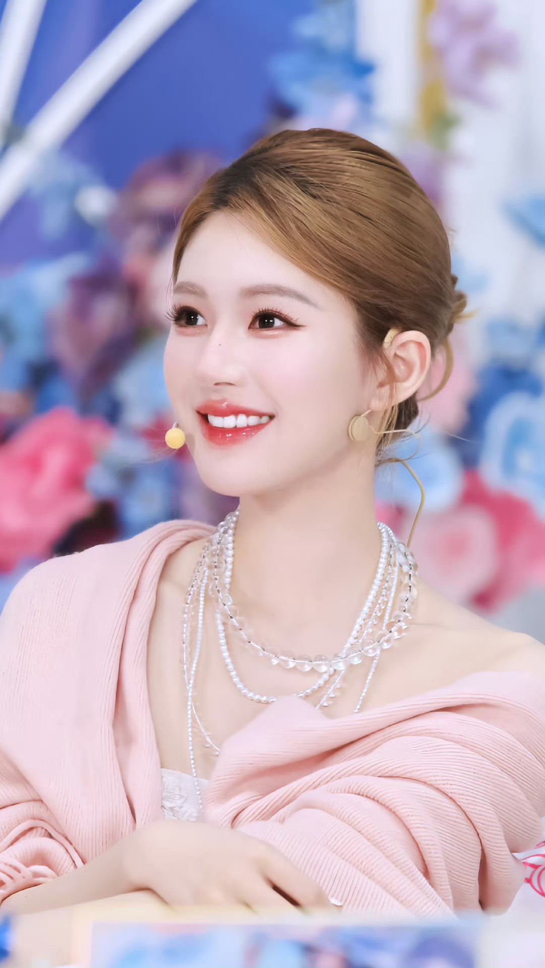 Triệu Lộ Tư hóa ra không nói xạo: Lộ mặt thật của mỹ nhân đứng sau gài bẫy, chơi xấu đối thủ?- Ảnh 5. Triệu Lộ Tư hóa ra không nói xạo: Lộ mặt thật của mỹ nhân đứng sau gài bẫy, chơi xấu đối thủ?- Ảnh 5.