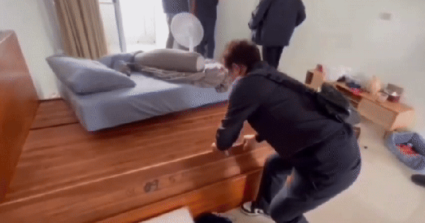 Kẻ trộm ninja sa lưới sau nhiều vụ trộm, cảnh tượng không thể nhịn cười b2 1746158188031136122479 1746191571376 1746191572737681208117 0 0 443 709 crop 17461916071981533197383gifpng