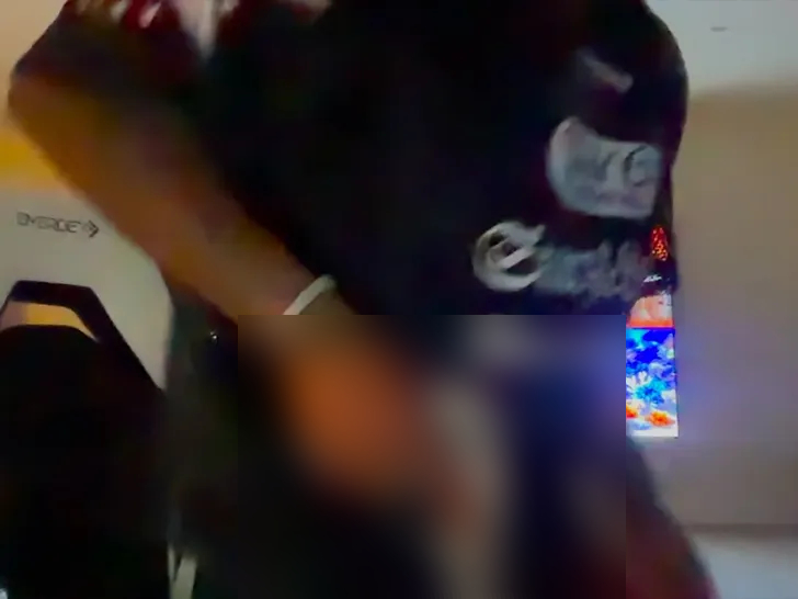 Bắt khẩn cấp nam ca sĩ J- Ảnh 3.