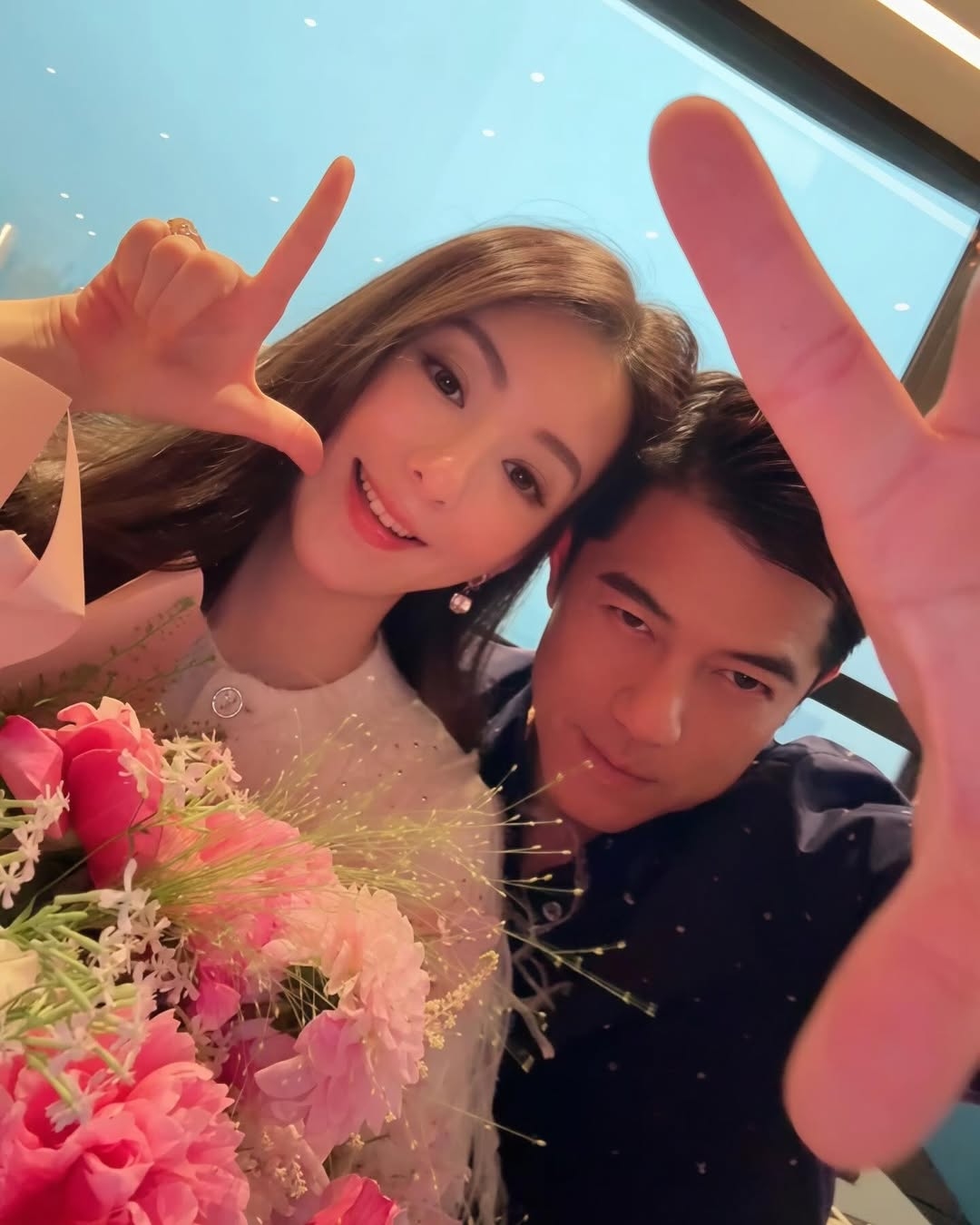 “Thánh keo kiệt” showbiz quay ngoắt 180 độ khi vợ mang bầu con trai!- Ảnh 1.