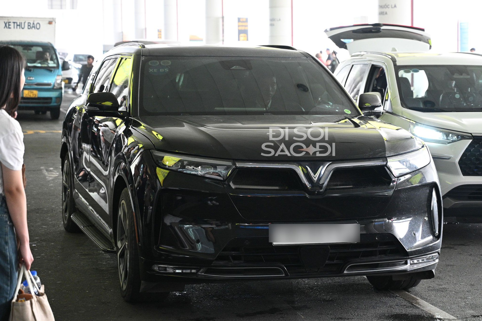 Trọn chùm ảnh nét căng B.I cực điển trai đổ bộ Việt Nam, sẵn sàng Trọn chùm ảnh nét căng B.I cực điển trai đổ bộ Việt Nam, sẵn sàng