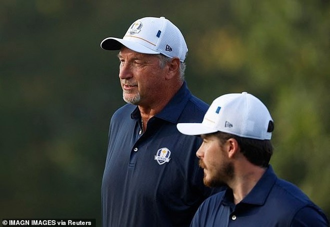 Khoảnh khắc bẽ bàng của Brooklyn Beckham- Ảnh 2. Khoảnh khắc bẽ bàng của Brooklyn Beckham- Ảnh 2.