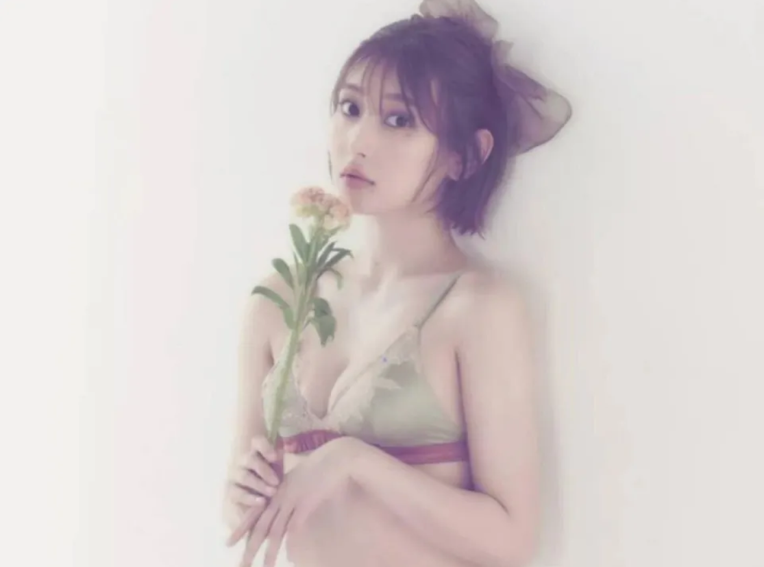 "Sao nhí một thời" bỏ nghề đi làm tiếp viên quán rượu b3 17604662893091846071052 1760500171090 1760500171394507070274 1760516051473 176051605180183433003