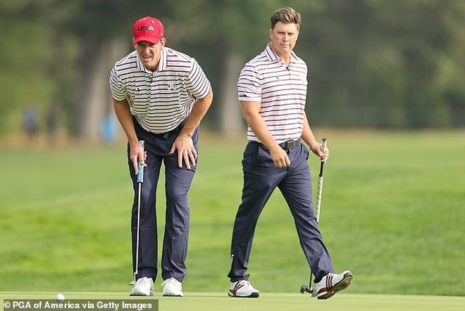 Khoảnh khắc bẽ bàng của Brooklyn Beckham- Ảnh 1. Khoảnh khắc bẽ bàng của Brooklyn Beckham- Ảnh 1.