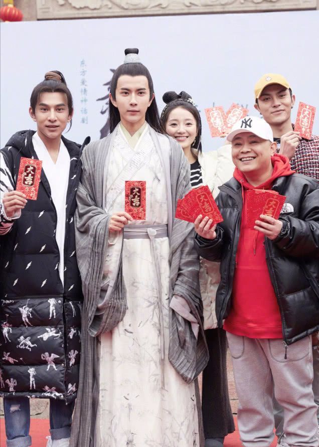 “Mỹ nữ 4000 năm” bất ngờ bị cuốn vào drama sau cái chết ngã lầu cực bí ẩn của Vu Mông Lung- Ảnh 5.