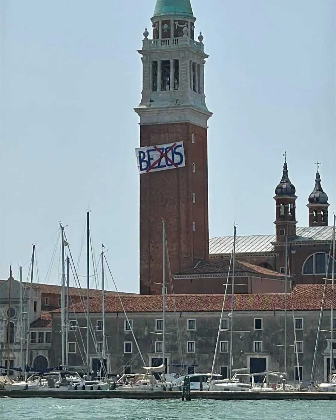 Đám cưới tỷ phú Amazon gây chia rẽ- Ảnh 4.