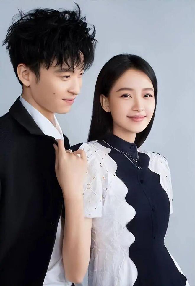 Trời sinh 1 cặp: Nữ diễn viên chê chồng “bám váy” phụ huynh nay bị lật tẩy là “công chúa mẹ nuôi”- Ảnh 3. Trời sinh 1 cặp: Nữ diễn viên chê chồng “bám váy” phụ huynh nay bị lật tẩy là “công chúa mẹ nuôi”- Ảnh 3.