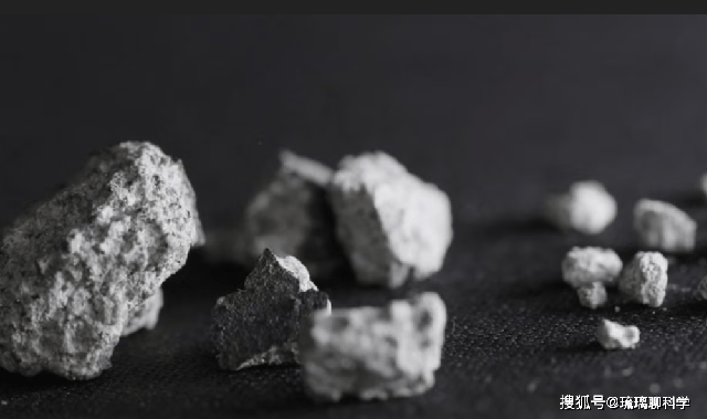 Một vật thể ngoài hành tinh 4,56 tỷ năm tuổi đã đâm vào một ngôi nhà ở Mỹ: Các nhà khoa học cho biết nó già hơn Trái Đất 17 triệu năm!- Ảnh 1. Một vật thể ngoài hành tinh 4,56 tỷ năm tuổi đã đâm vào một ngôi nhà ở Mỹ: Các nhà khoa học cho biết nó già hơn Trái Đất 17 triệu năm!- Ảnh 1.