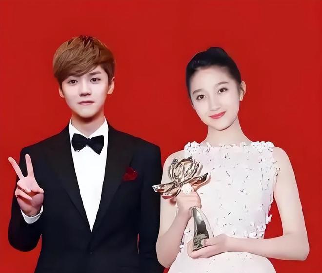 “Em gái quốc dân” khoe sắc cực phẩm nhưng bị bạn trai ghẻ lạnh: Tin đồn lén sinh con mới sốc nhất!- Ảnh 7. “Em gái quốc dân” khoe sắc cực phẩm nhưng bị bạn trai ghẻ lạnh: Tin đồn lén sinh con mới sốc nhất!- Ảnh 7.